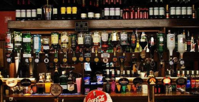 欧洲疫情爆发，英国当地抗疫记录以及当地政府对于相关企业扶持政策