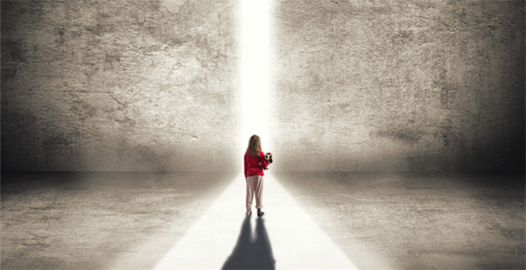 疫情下跨境卖家的暗与光，《亚马逊老板周刊》第6期献策自救指南