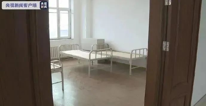 再度封城，紧急建方舱医院！风险突然升级，多地紧急推迟开学！