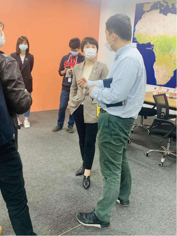 杭州市综试办副主任陈卫菁到非洲电商平台集酷走访调研