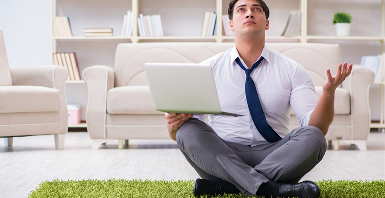 “喜迎”婴儿潮、人人当“肥宅”……疫情下的美国人生活发生了啥变化？