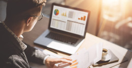 “零基礎(chǔ)”建站，Zoho Commerce打造端到端的跨境電商整體解決方案