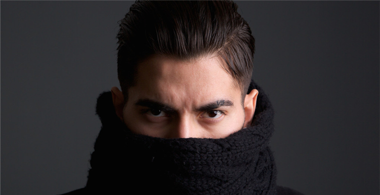 被客户骗的业务员，不是傻就是贪