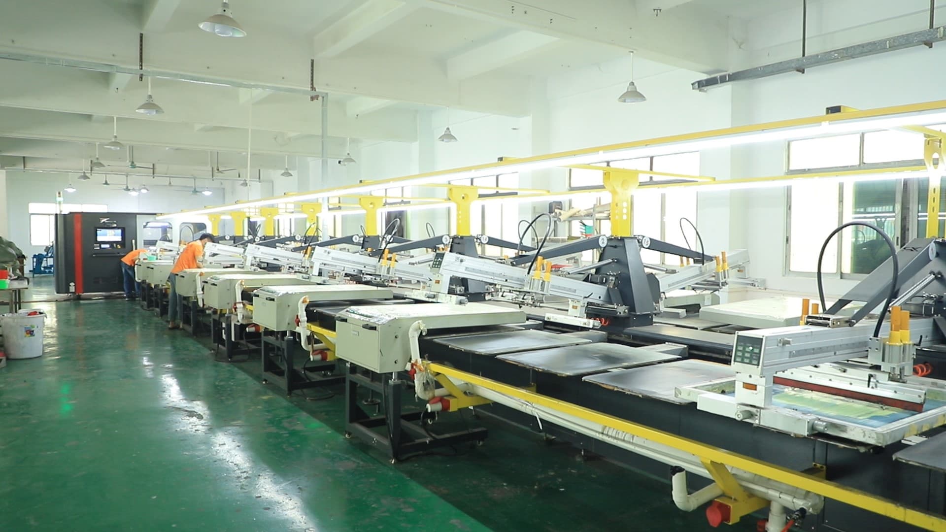 卖家故事：从4个人到上百人，从小作坊到外贸厂