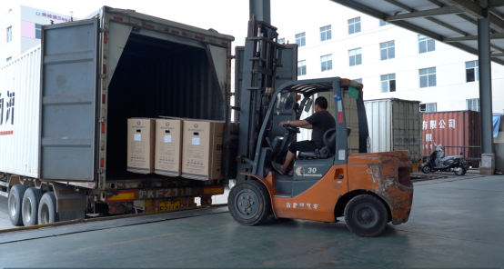 解决世界性难题,速卖通实现600斤大床200斤摩托车跨境速递