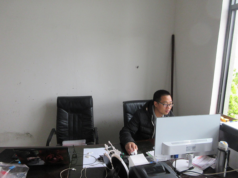 工厂揭秘丨伯仲工艺品：通过多国质检的减压玩具，可年产2000吨