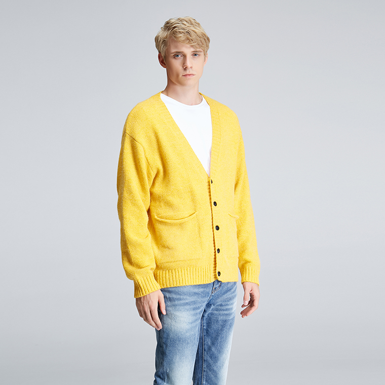 仿羊绒手感开衫毛衣