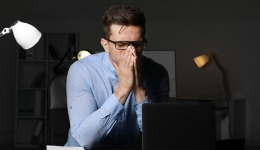 “油膩”的中年外貿(mào)人，還有機(jī)會(huì)不服輸嗎？