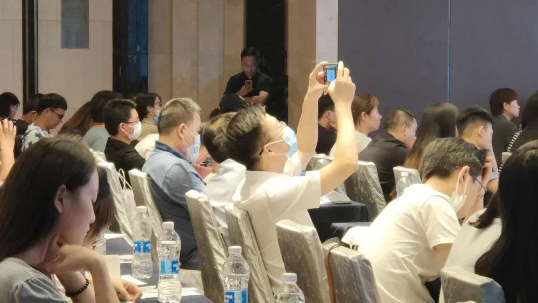 出海无忧  云智先行 河南跨境产业峰会