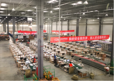 天猫双11老外“剁手”也疯狂，速卖通仓库包裹暴涨上百倍，将启用300架包机全球运