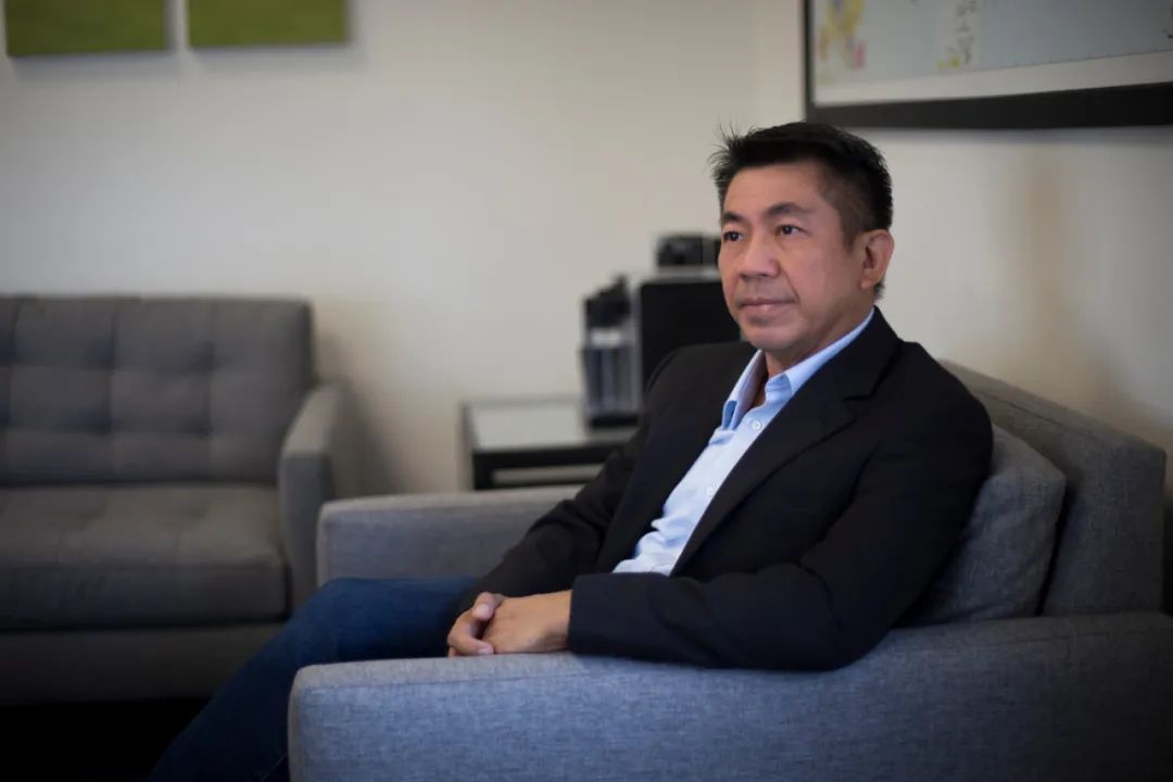 新蛋集团全球CEO邹果庆荣获首届中国（上海）跨境电商“杰出领袖金鹰奖”