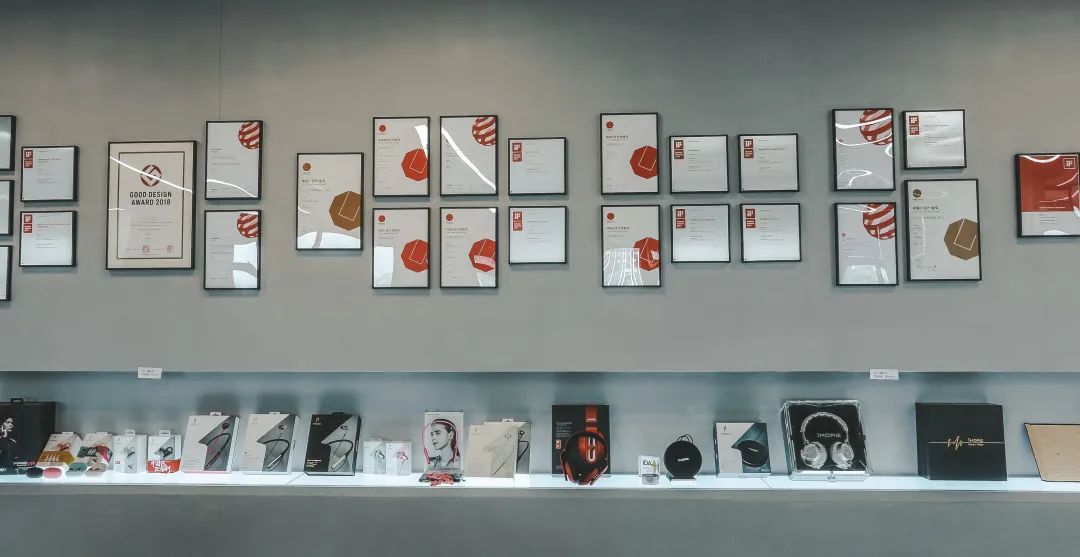 不敢相信！国牌耳机通过亚马逊年销千万, 狂涨400%，连周杰伦都入股了！