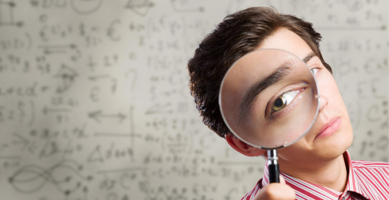 我是亚马逊大卖的运营经理，年薪30万+，也拿到了公司股份，但依然有点迷茫。