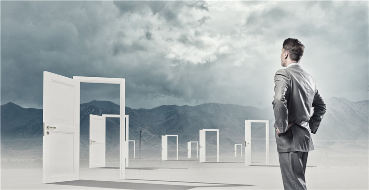 亚马逊宣布临时延长退货时间，2020年美国贸易逆差创12年新高 