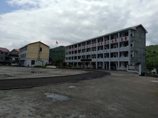 跨境电商海归女企业家助力公益，为山区学子圆梦助航