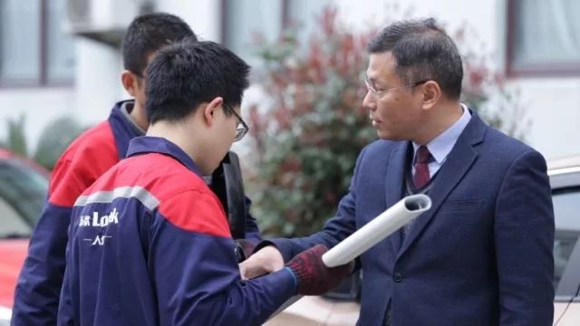 成功卖家 | 乐歌十五年磨一剑，成就上市梦