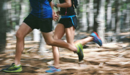 运动户外品类引爆增长，户外服装或为新出路