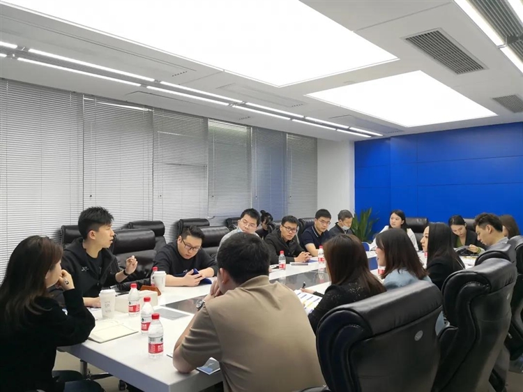 在亚马逊官方组织下，美鸥跨境与湖南省跨境电子商务协会在长沙进行深度座谈！