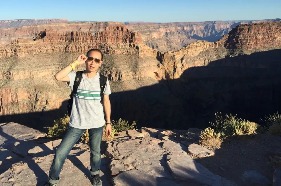 原谷歌中国大客户渠道部胡勤实先生正式加盟维卓